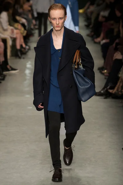 Look 29